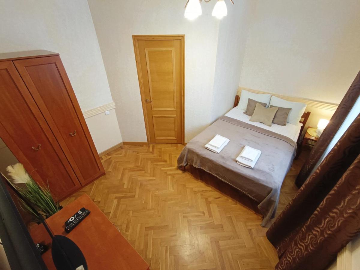 Old Town Retreat With Stunning Views 2 Bedroom Apartment Nearby The Church Of Saint Peter Riga Exterior foto